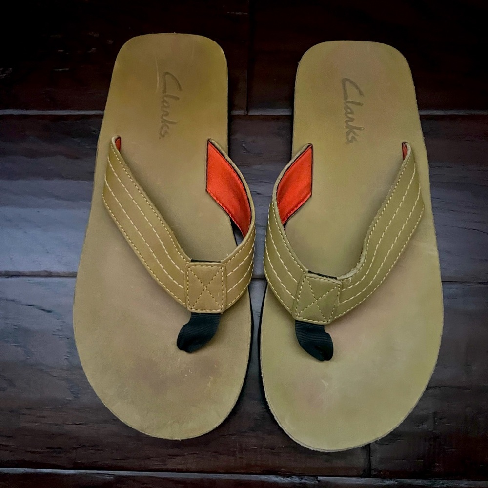 Clarks Olive Green and Black Sandals